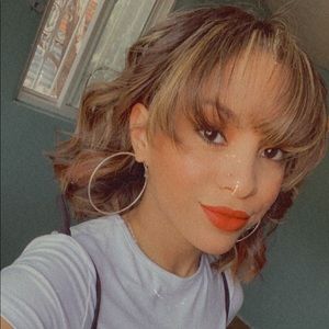 Meet your Posher, Brihana